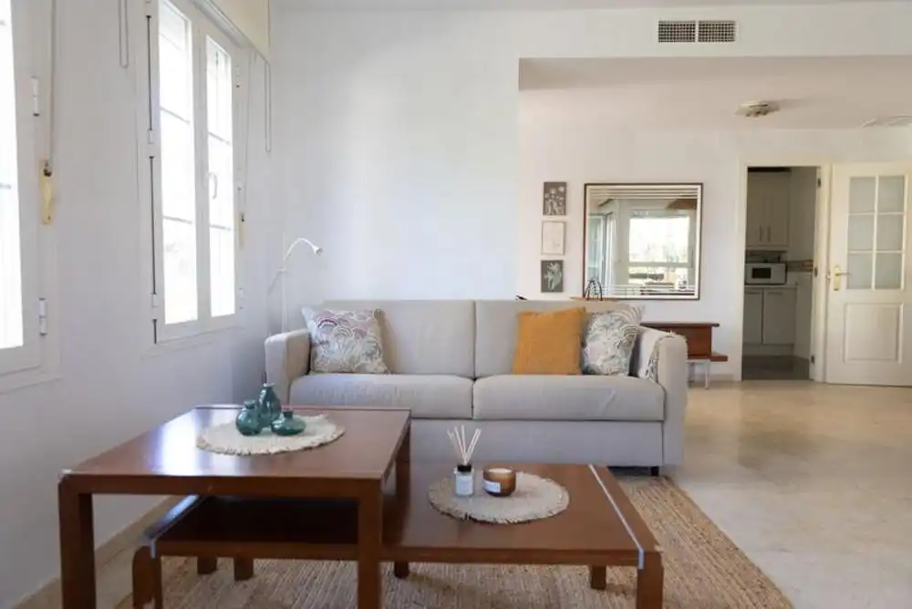 Ground floor with pool to rent in Río Real - Los Monteros, imagen 3