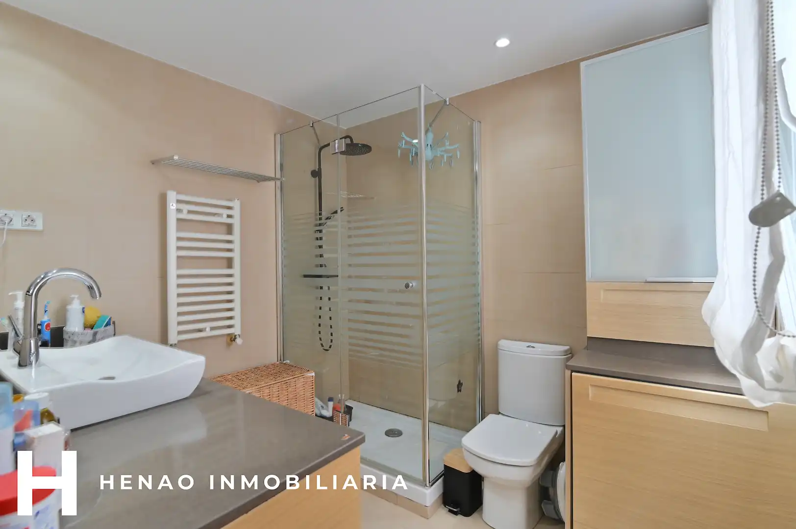 Bathroom of Flat for sale in Bilbao   with Heating, Parquet flooring and Furnished