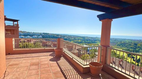 Ático de lujo con vistas panorámicas al mar en Los Flamingos  una joya única en la Costa del Sol