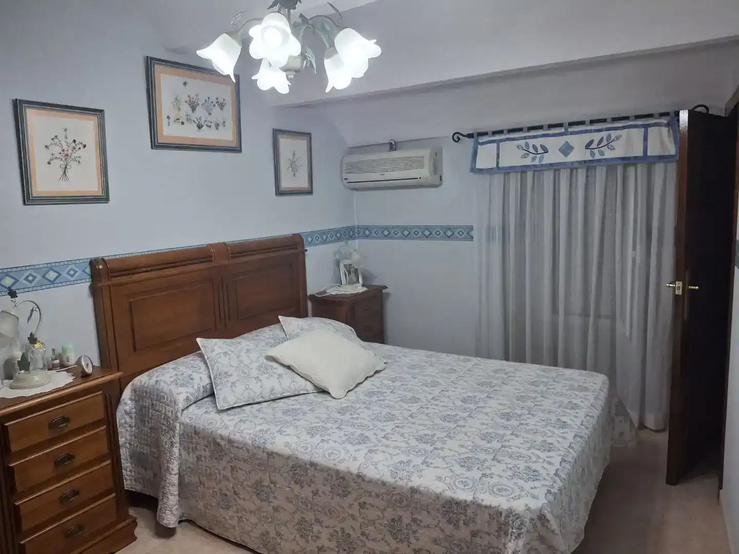 Habitación de Piso en venta en Brozas con Aire acondicionado y Amueblado
