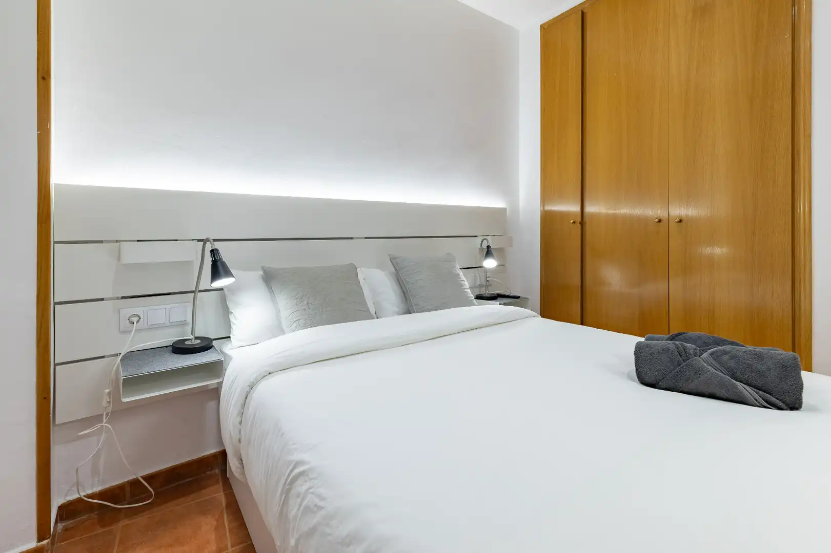 Schlafzimmer von Wohnungen zur Miete in Valencia mit Klimaanlage, Heizung und Möbliert