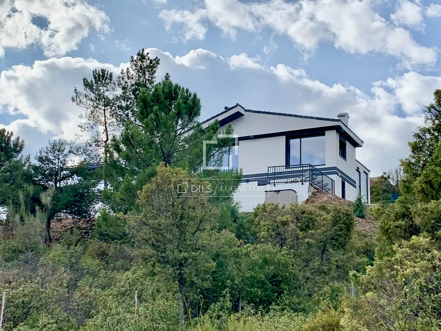 Vista exterior de Casa o xalet en venda en Torremocha de Jarama amb Calefacció, Jardí privat i Terrassa