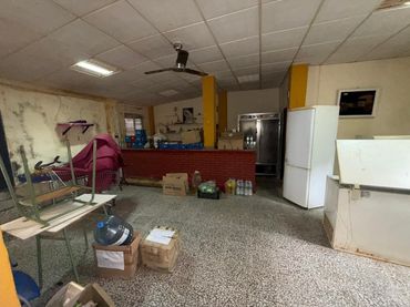 Local comercial en venda a Calle ALMENDRO EL