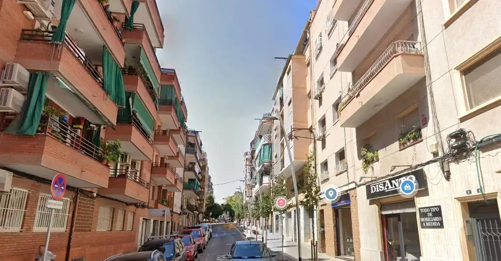 Flat with lift for sale in CEDRES