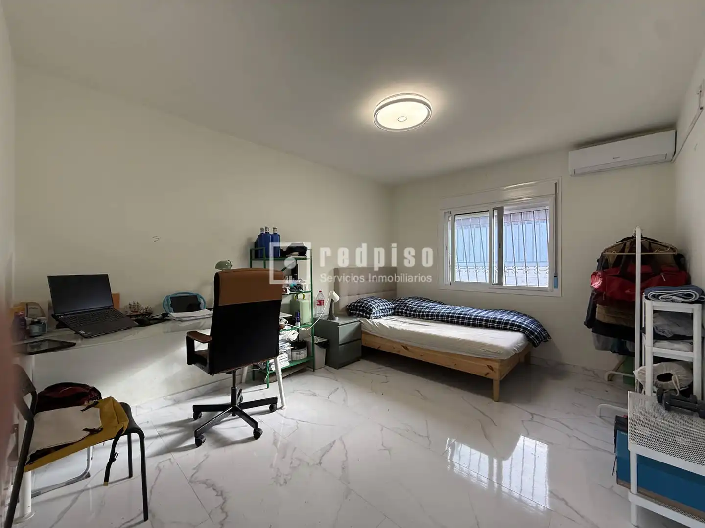 Bedroom of Houses for sale in Málaga  with Air Conditioner, Private garden and Furnished