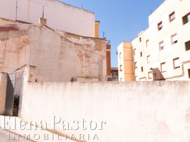 Terreny residencial en venda a Casco Urbano