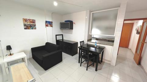 Foto 2 de Piso en venta en Marinel.lo Bosch, Cementiri Vell, Barcelona