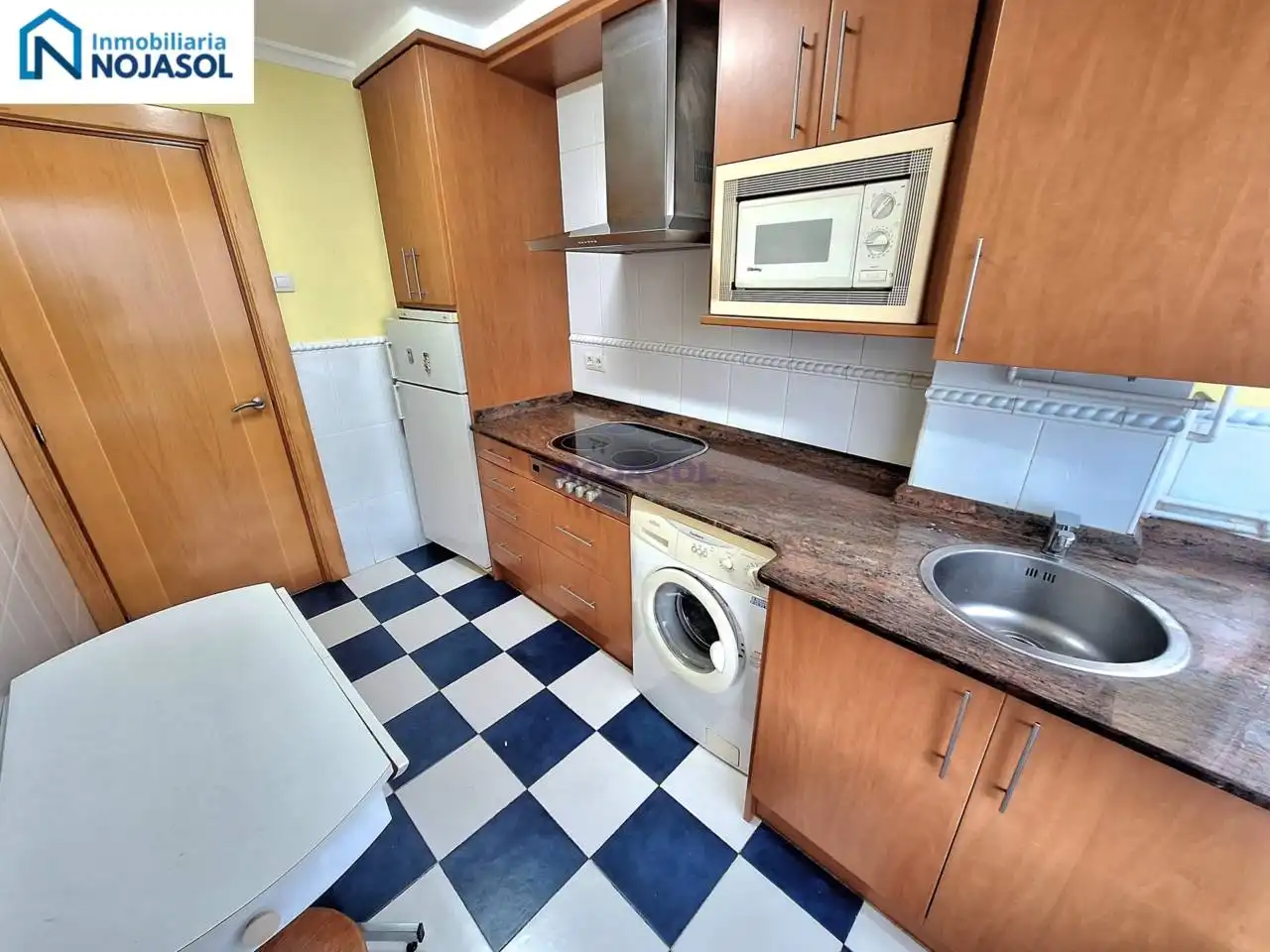 Cocina de Piso en venta en Noja con Calefacción, Terraza y Amueblado