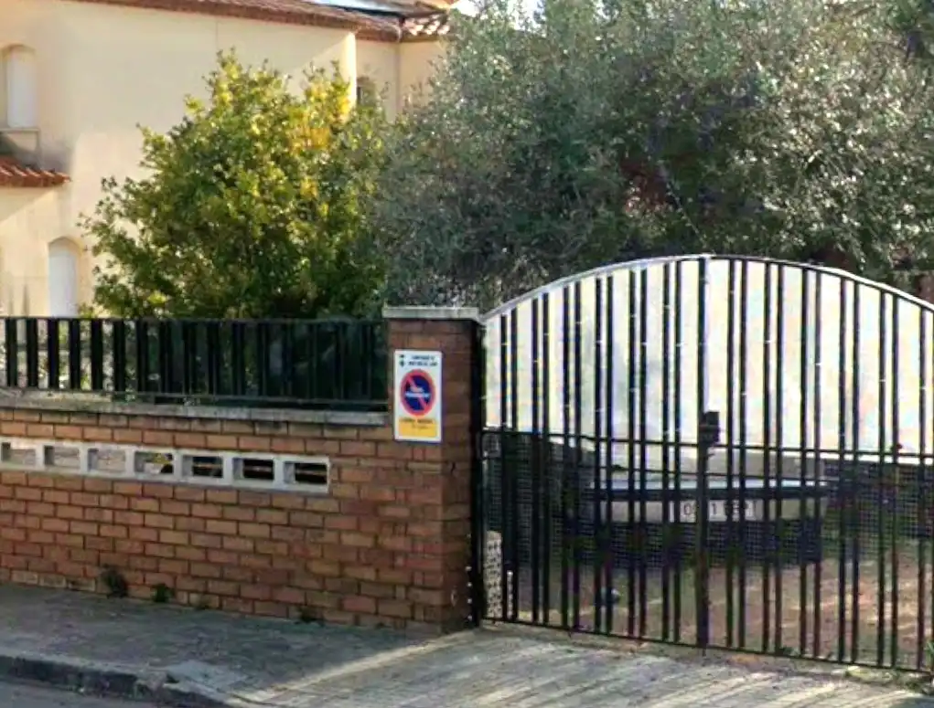 Flat for sale in Aralies De les, imagen 2