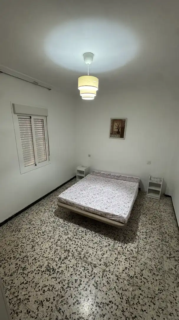 Dormitori de Casa o xalet de lloguer en Brenes amb Aire condicionat, Traster i Moblat