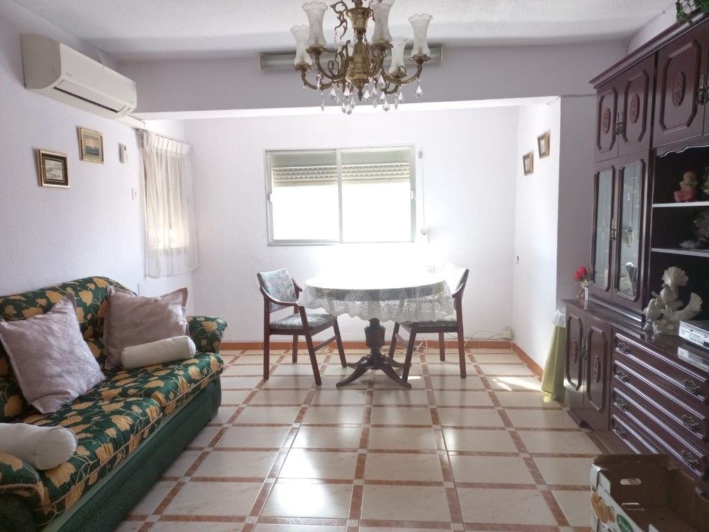 Menjador de Pis en venda en  Granada Capital