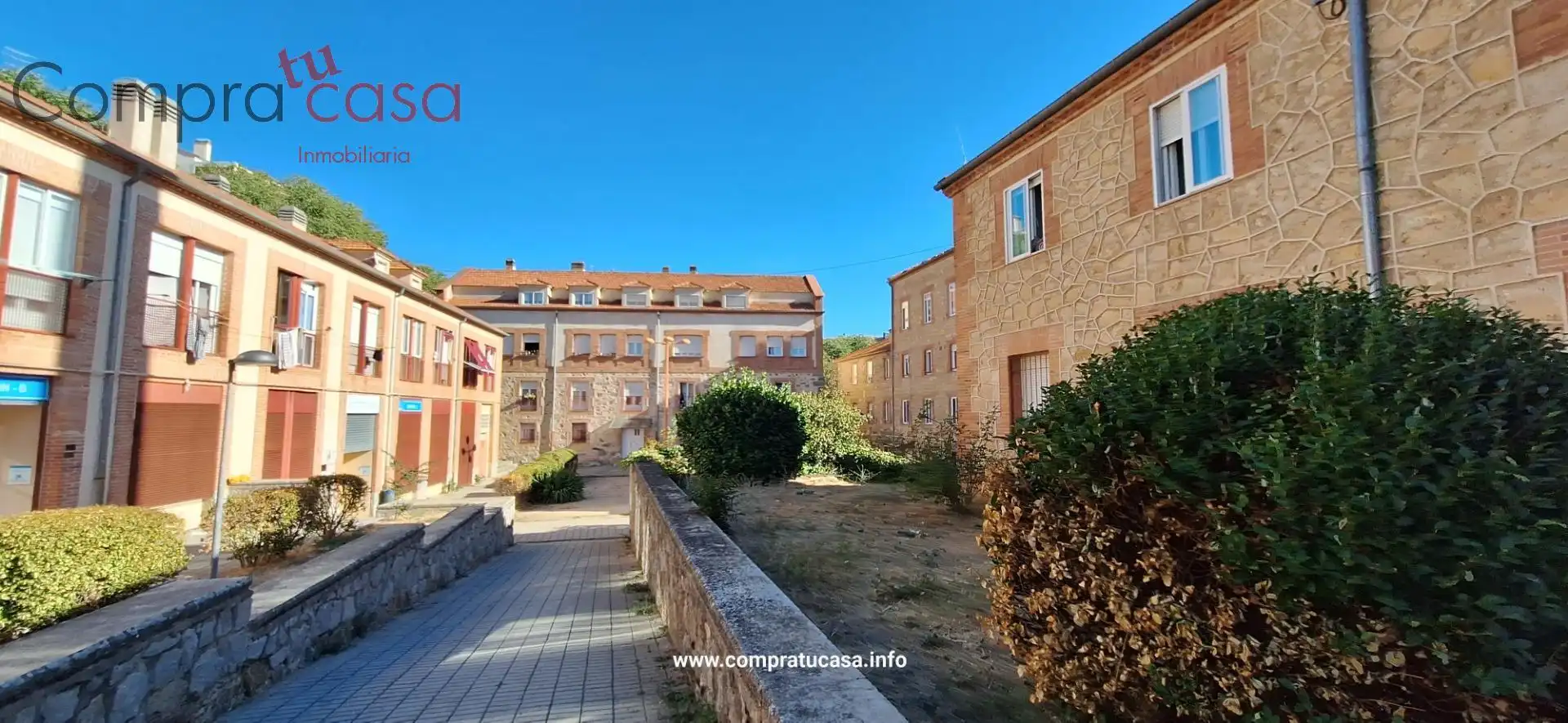 Vista exterior de Pis en venda en Segovia amb Parquet, Traster i Alarma