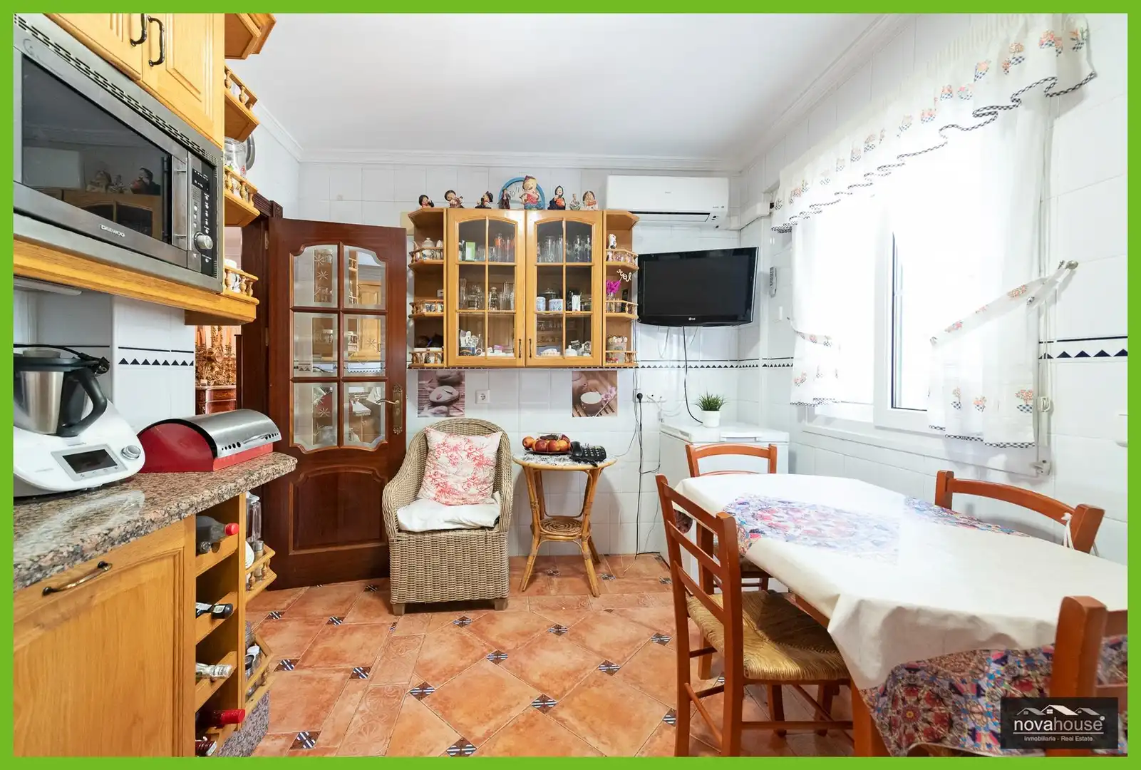 Cocina de Casa o chalet en venta en Torremolinos con Aire acondicionado, Jardín privado y Trastero