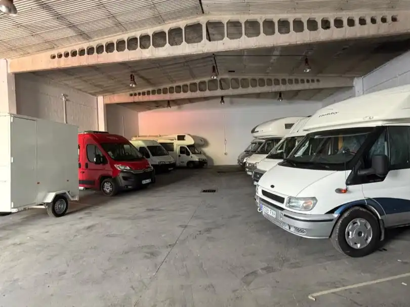 Parkplatz von Garage zur Miete in Santovenia de Pisuerga mit Alarm