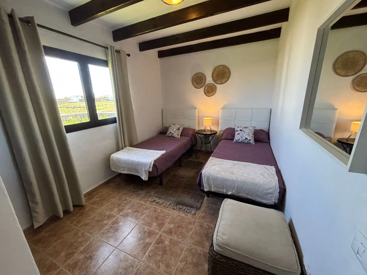 Habitación de Casa o chalet de alquiler en La Oliva con Jardín privado, Terraza y Amueblado
