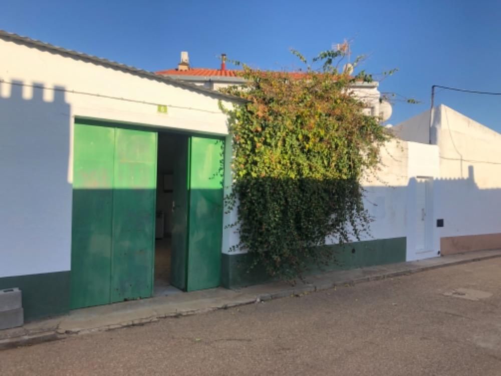 Vista exterior de Pis en venda en Solana de los Barros amb Calefacció