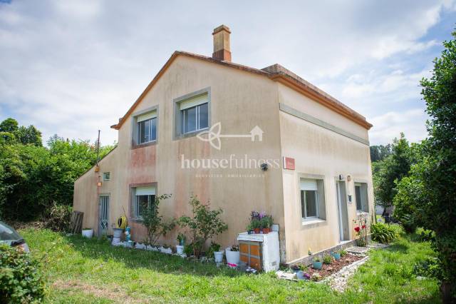 Casa-chalet en Venta en Cariño