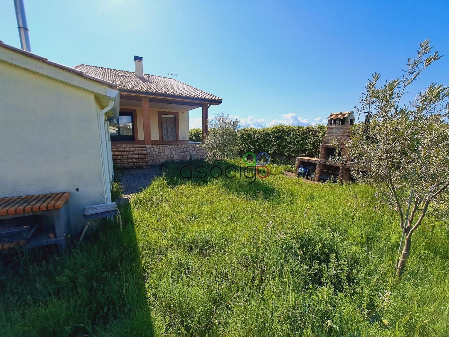 Casa adosada en venda en El Sotillo amb Calefacció, Terrassa i Traster
