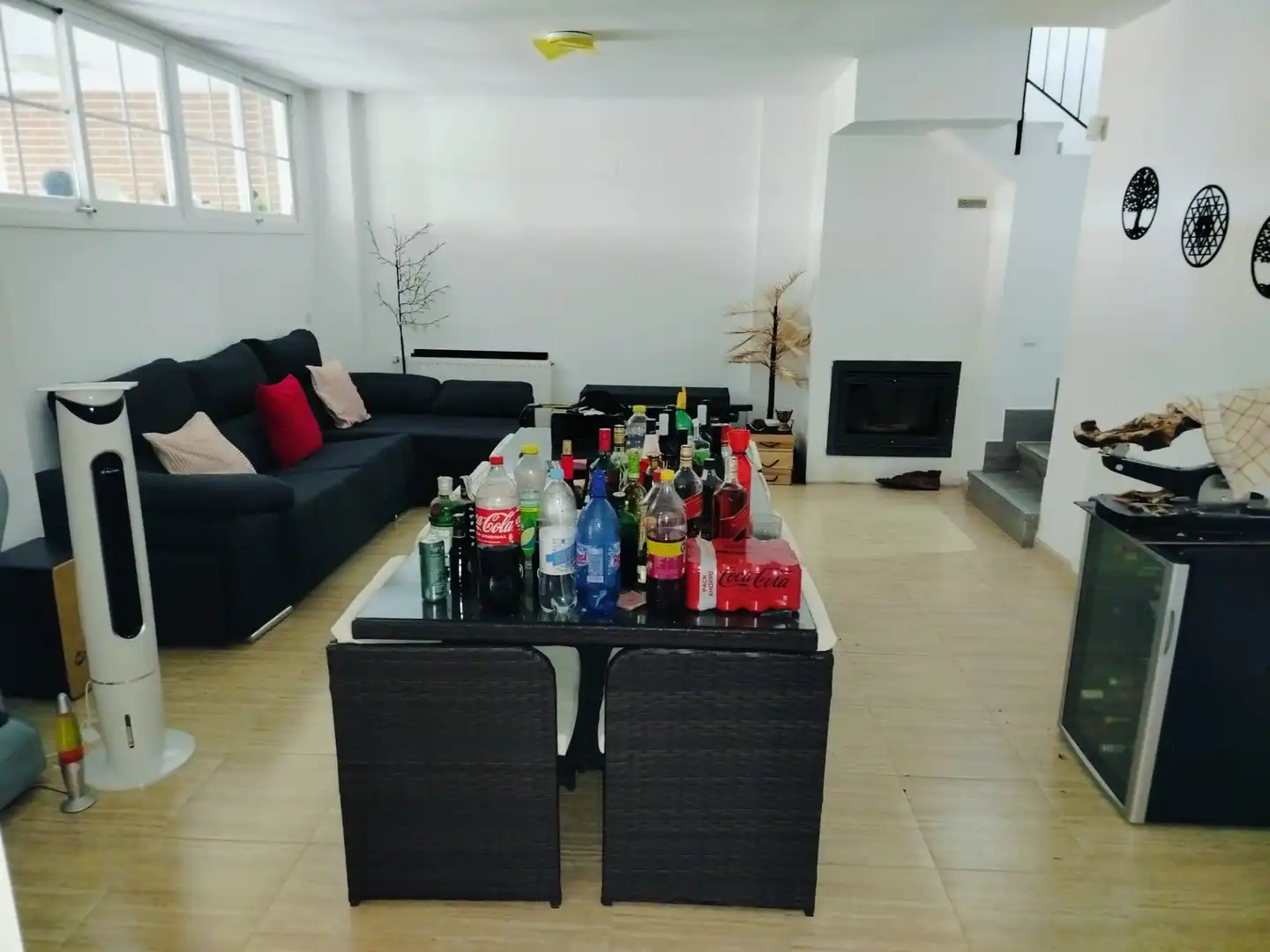 Sala de estar de Casa adosada en venta en Moraleja de Enmedio con Aire acondicionado, Calefacción y Jardín privado