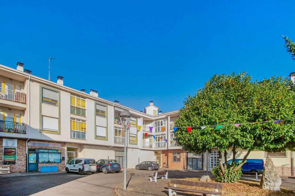 Exterior view of Flat for sale in Matallana de Torío