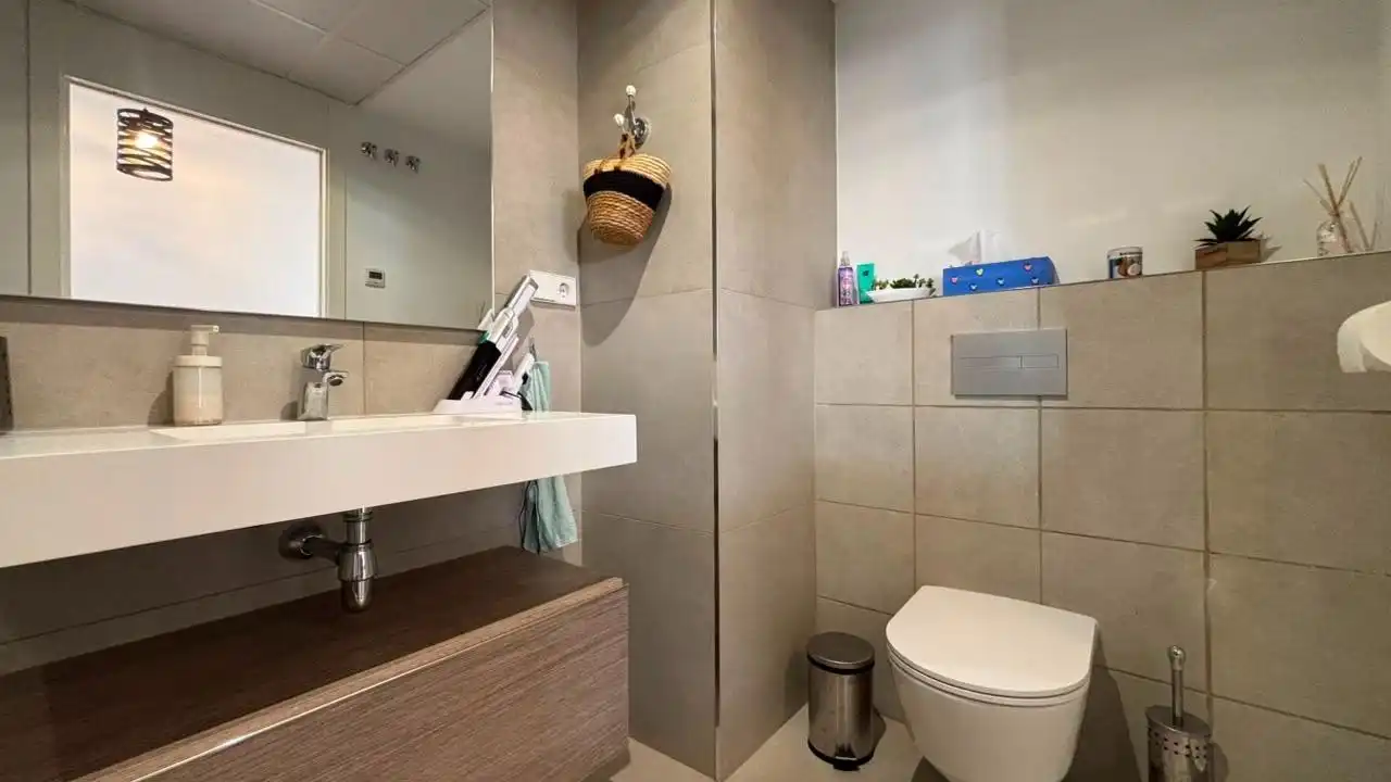 Badezimmer von Dachboden zur Miete in Villajoyosa / La Vila Joiosa mit Klimaanlage, Terrasse und Möbliert