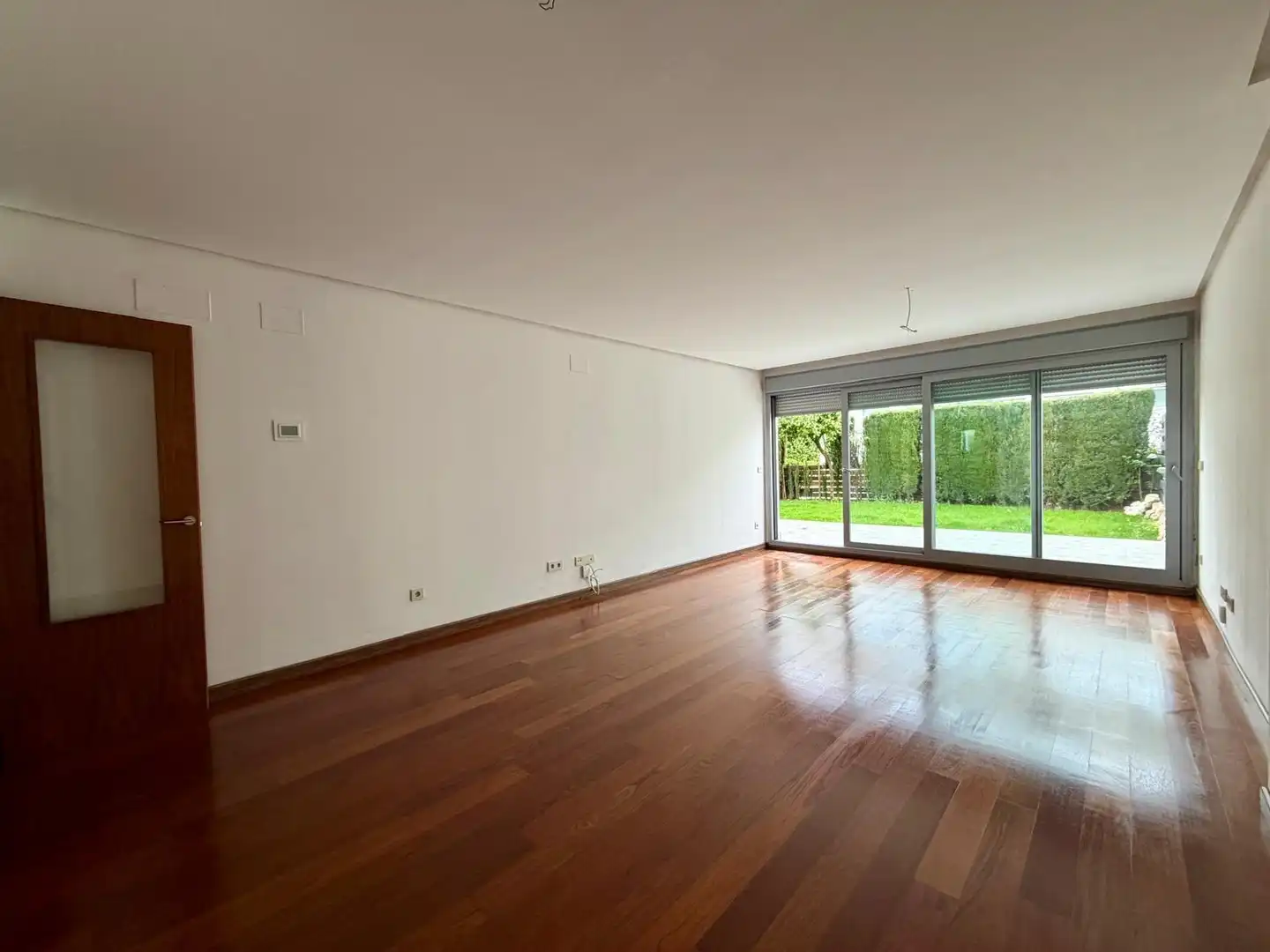 Sala d'estar de Planta baixa en venda en Córdoba amb Calefacció, Jardí privat i Terrassa