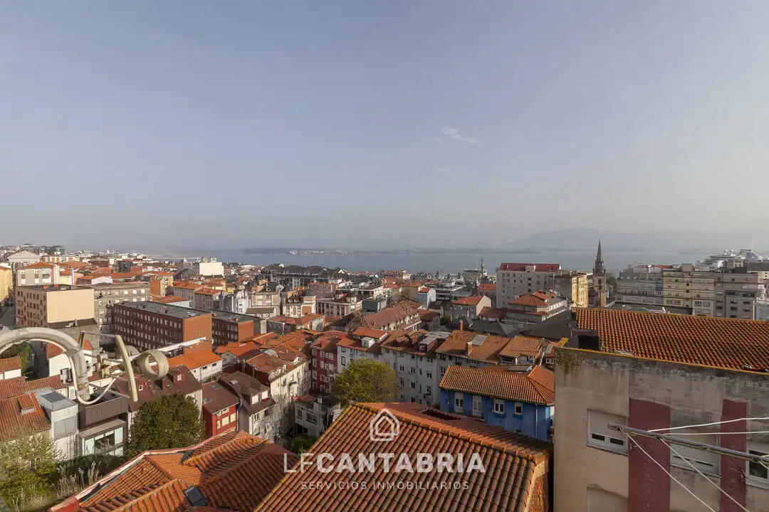 Vista exterior de Piso en venta en Santander con Calefacción