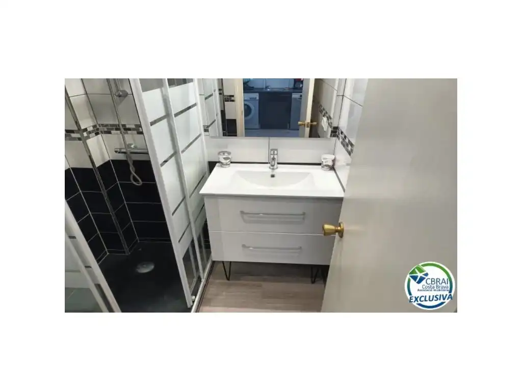Flat for sale in Carrer Alberes, imagen 7