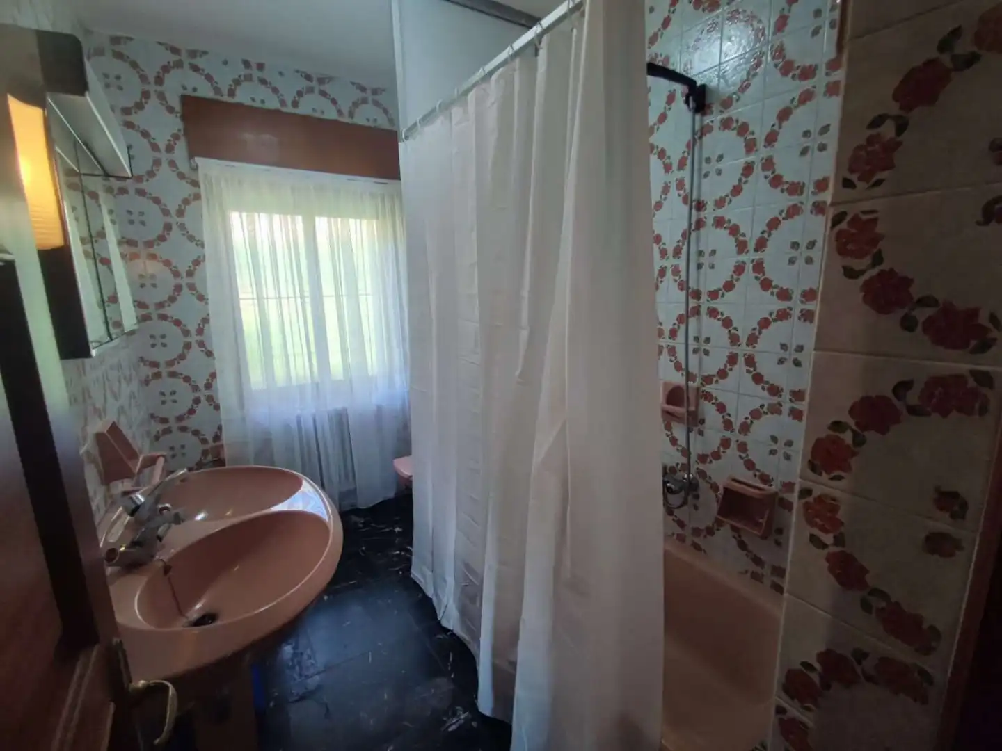 Bathroom of Houses for sale in Castropol  with Private garden, Terrace and Storage room