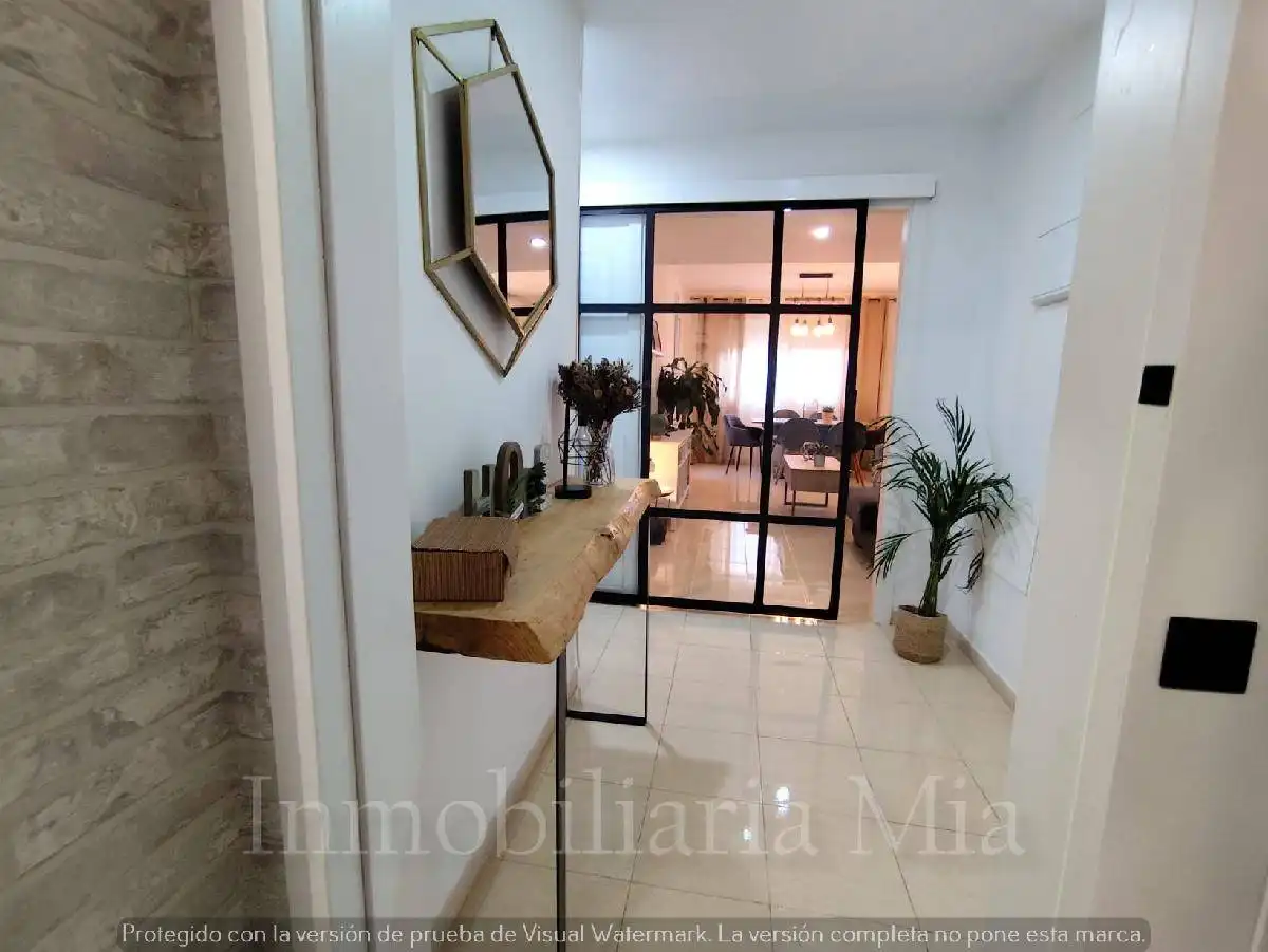 Piso en venta en Alhaurín de la Torre con Aire acondicionado, Jardín privado y Terraza