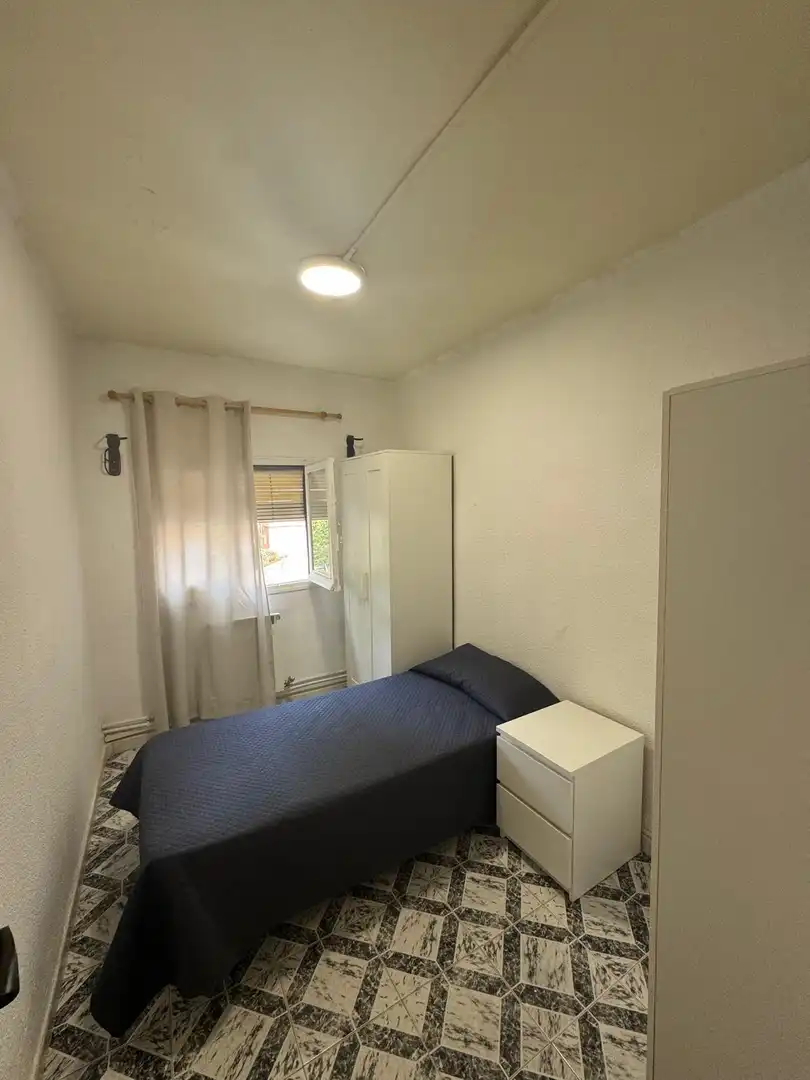 Flat for rent in CASABERMEJA, Palomeras Sureste