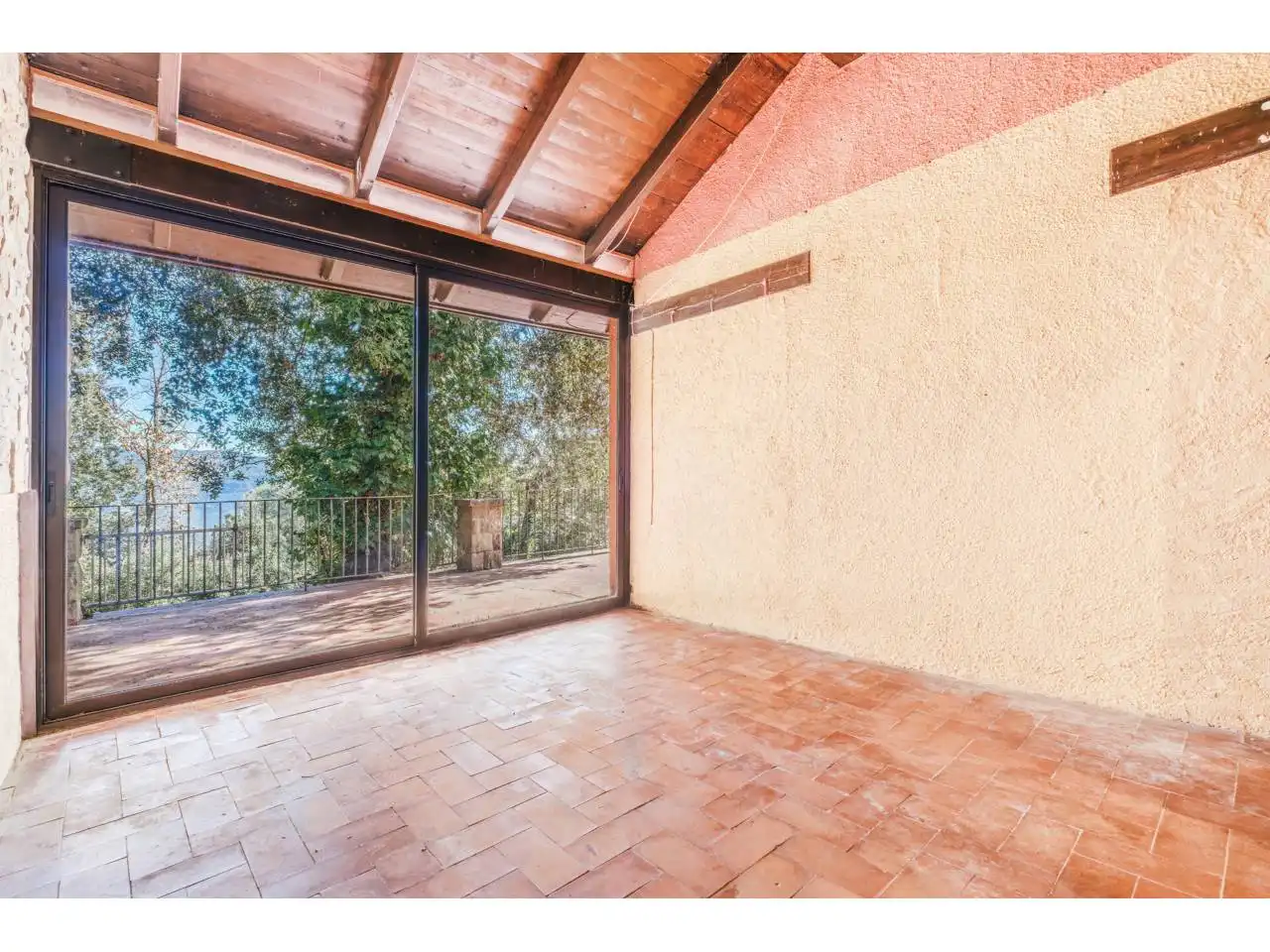 Terrassa de Casa o xalet en venda en Sant Quirze Safaja amb Calefacció, Jardí privat i Piscina