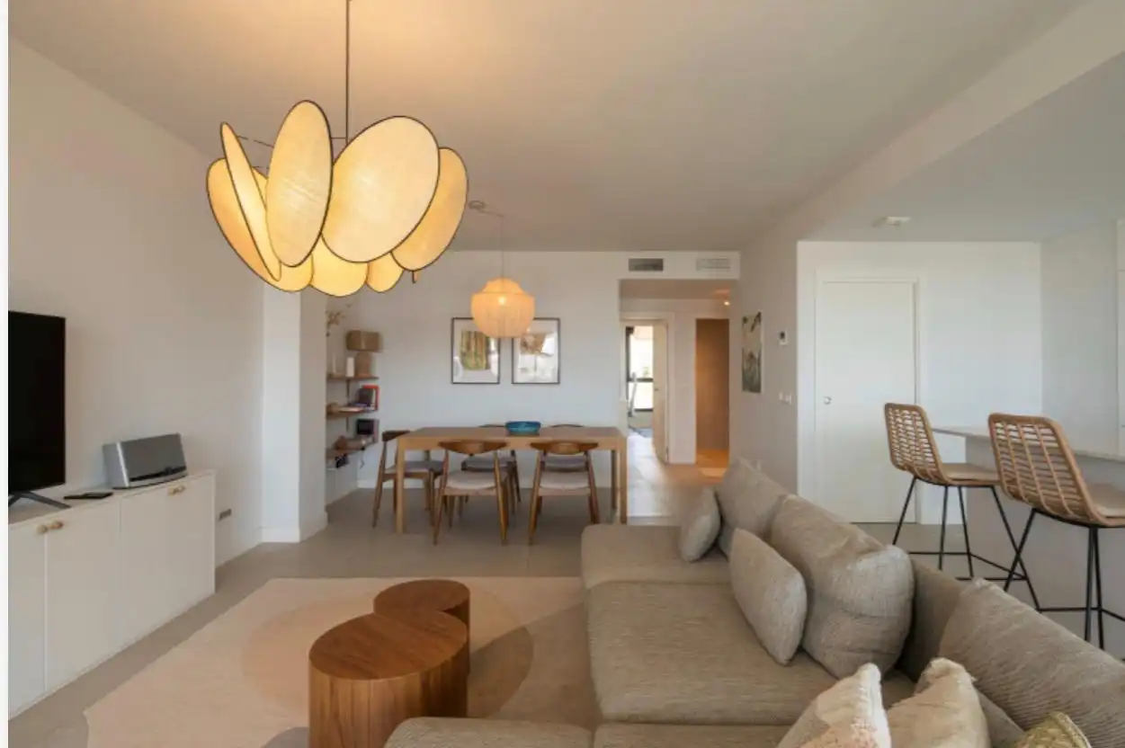 Sala d'estar de Pis en venda en Estepona amb Aire condicionat, Calefacció i Terrassa