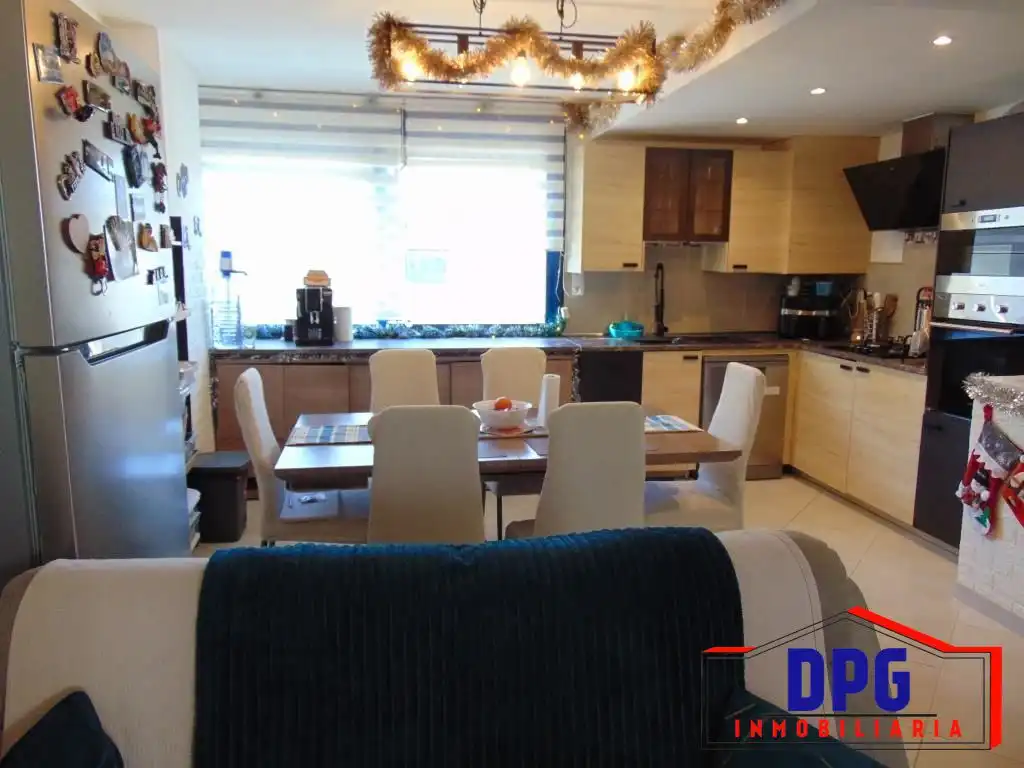 Cocina de Piso en venta en Garrucha con Aire acondicionado, Trastero y Piscina comunitaria