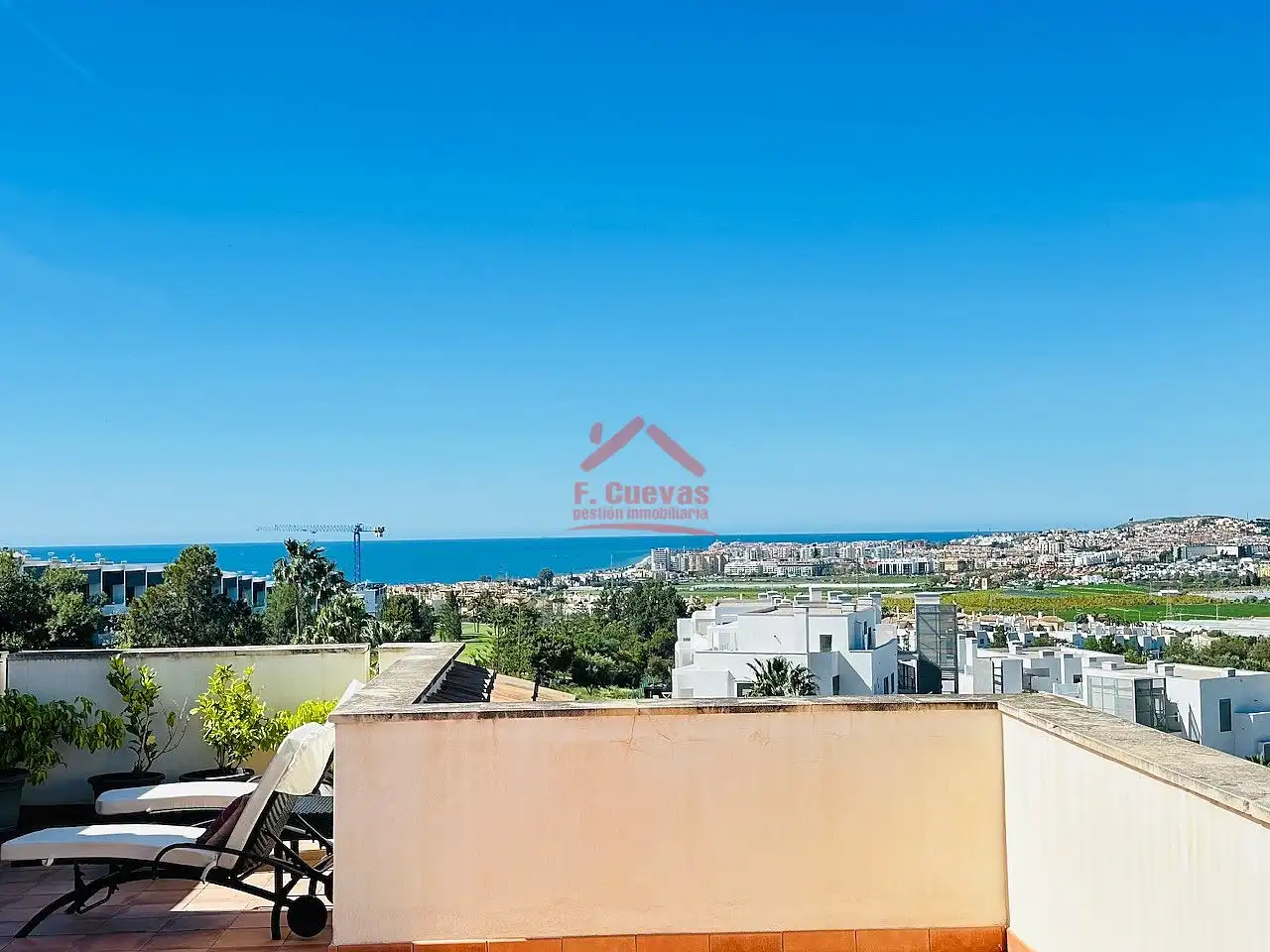 Ático en venta en Camino Algarrobo - Las Arenas