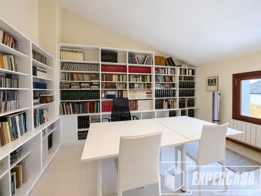Casa o xalet en venda en Llíria amb Aire condicionat, Terrassa i Traster
