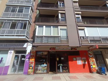 Local comercial en venda a San Claudio - La Chantría