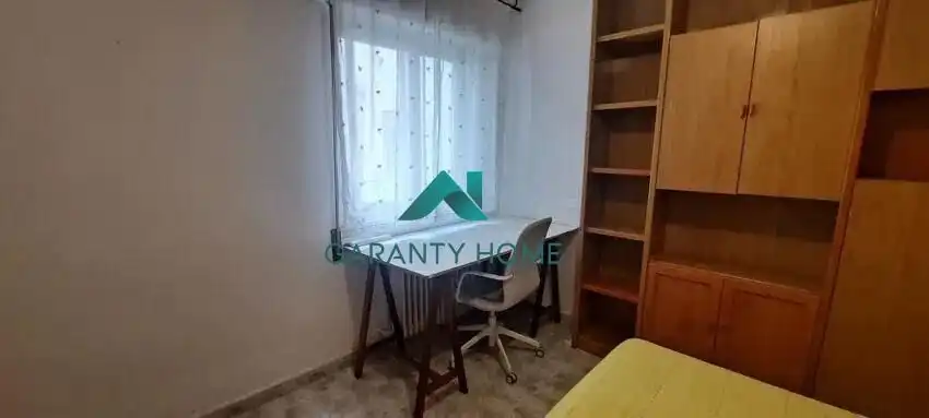 Flat with balcony to rent in San Bernardo - Carmelitas - Campus, imagen 7