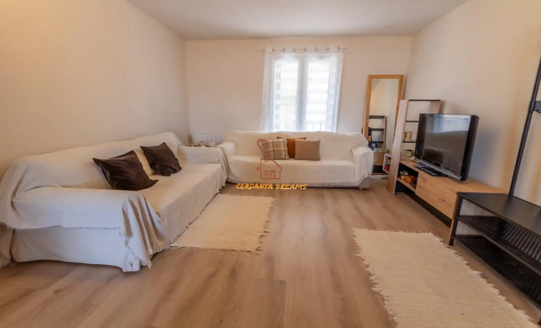 Wohnzimmer von Wohnung zum Verkauf in Osséja mit Heizung, Parkett und Abstellraum