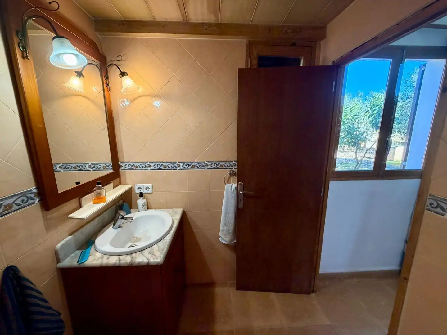 Bathroom of Country homes for sale in Llucmajor  with Private garden, Terrace and Alarm
