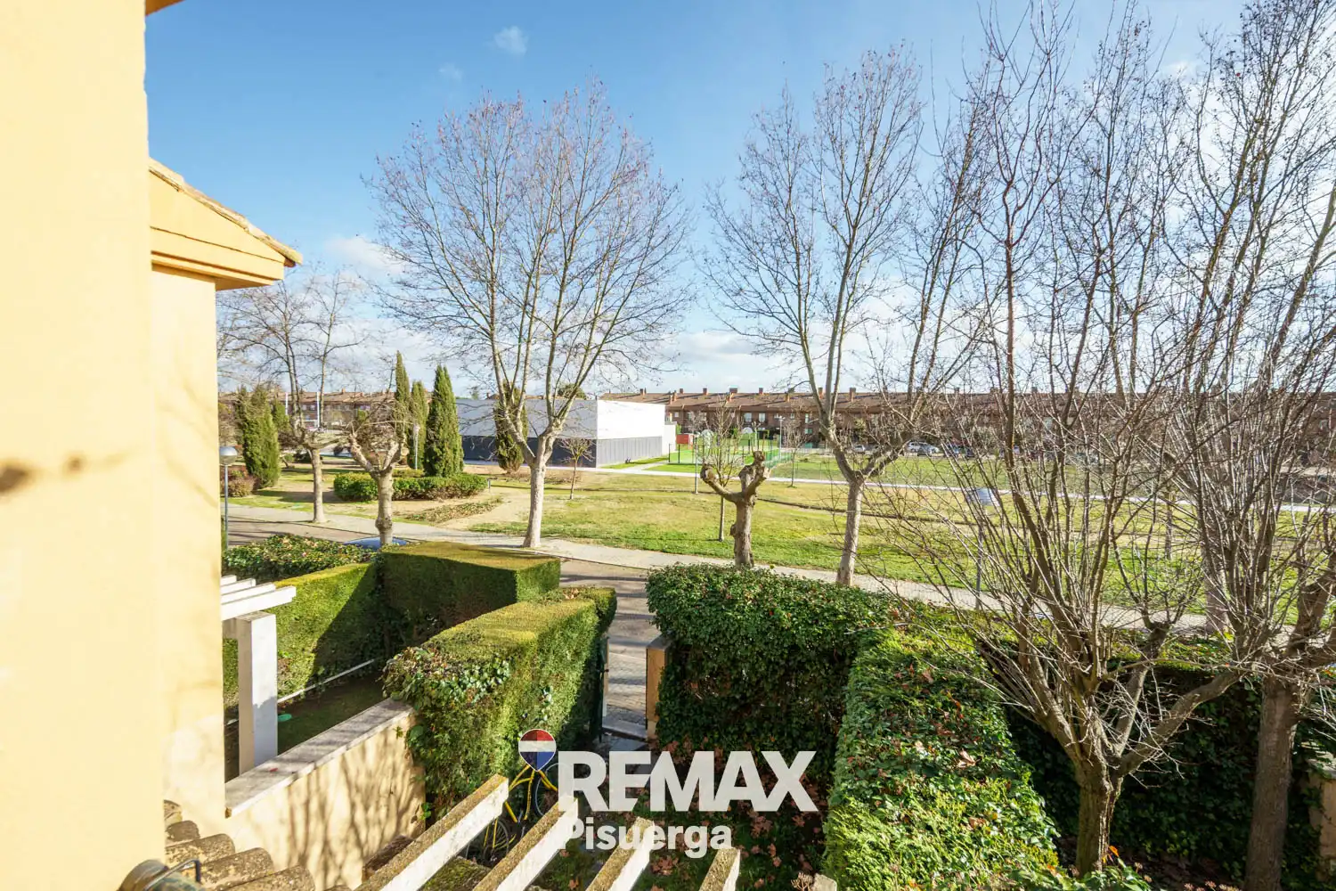 Vista exterior de Casa o chalet en venta en Simancas con Calefacción, Terraza y Trastero