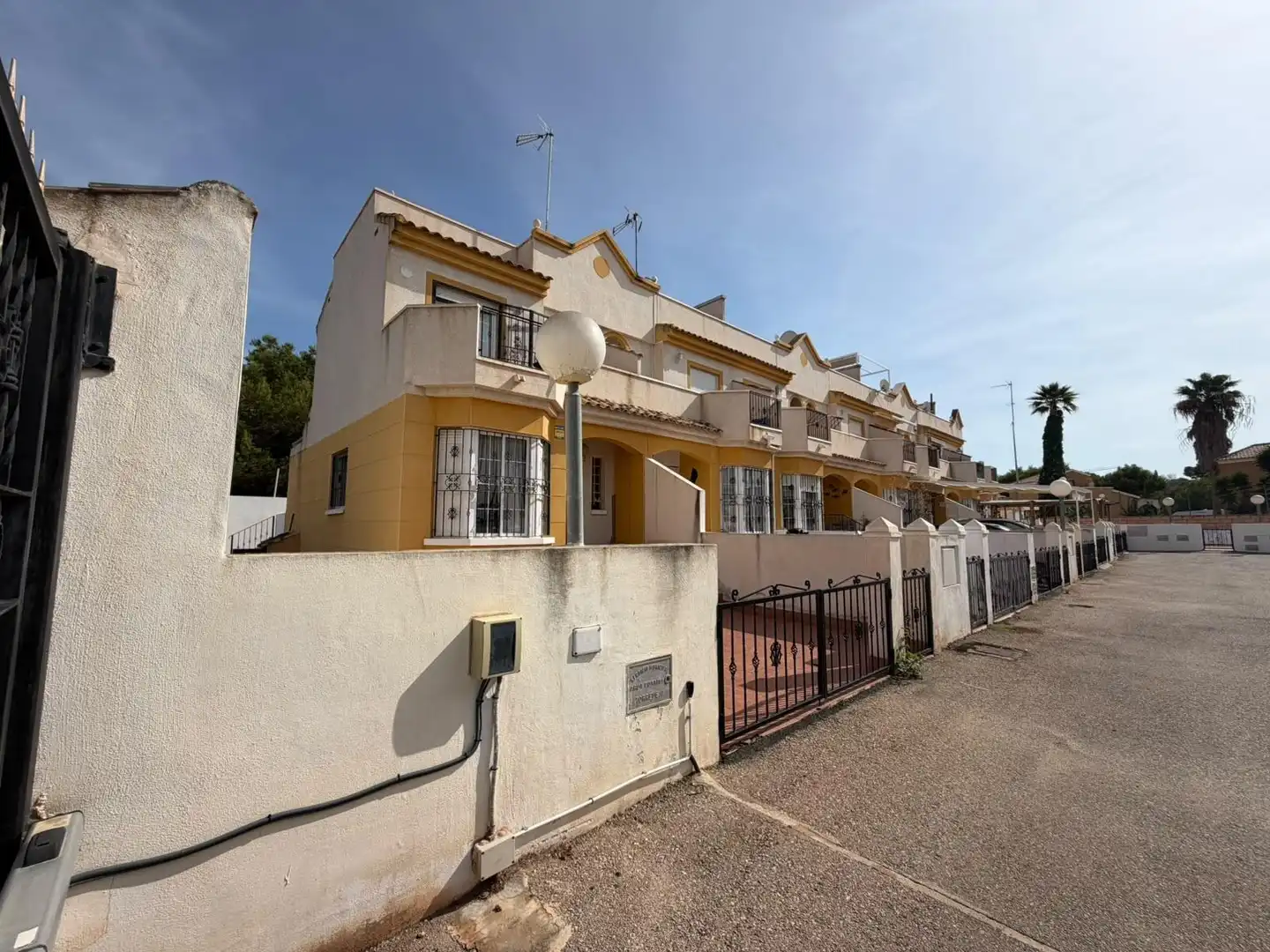 Casa a schiera con piscina in vendita a Los Balcones - Los Altos, imagen 2