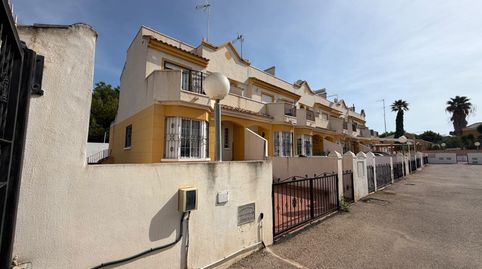 Foto 2 de Casa adosada en venta en Los Balcones - Los Altos, Torrevieja