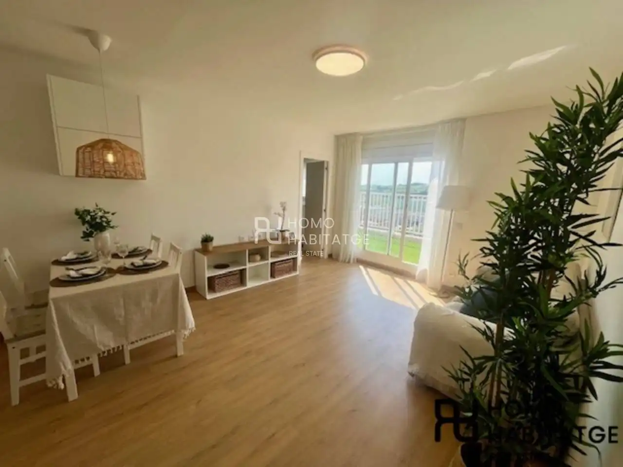 Wohnzimmer von Wohnung zum Verkauf in Rubí mit Parkett, Terrasse und Balkon