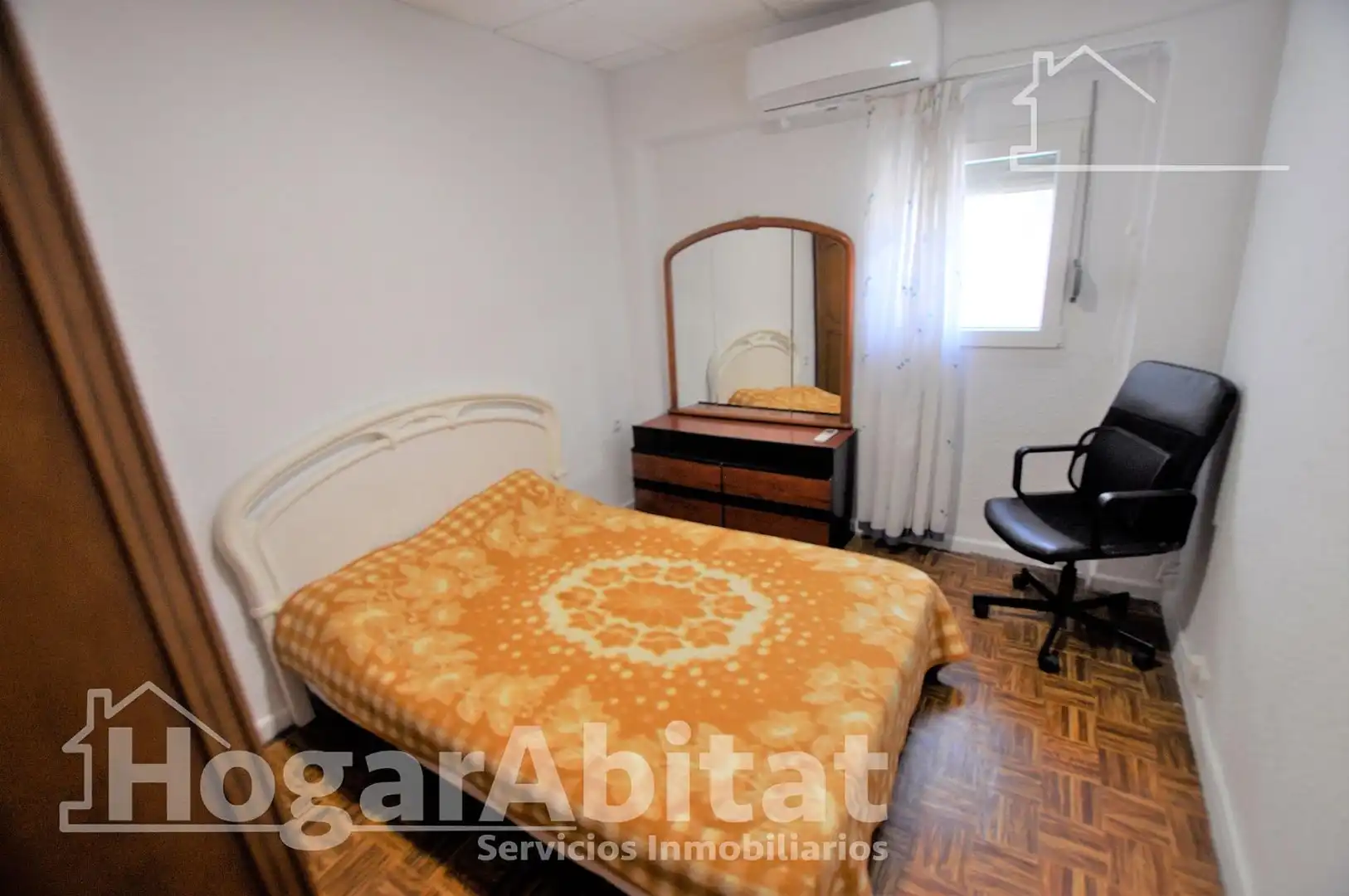 Dormitori de Pis en venda en Manises amb Aire condicionat, Calefacció i Terrassa