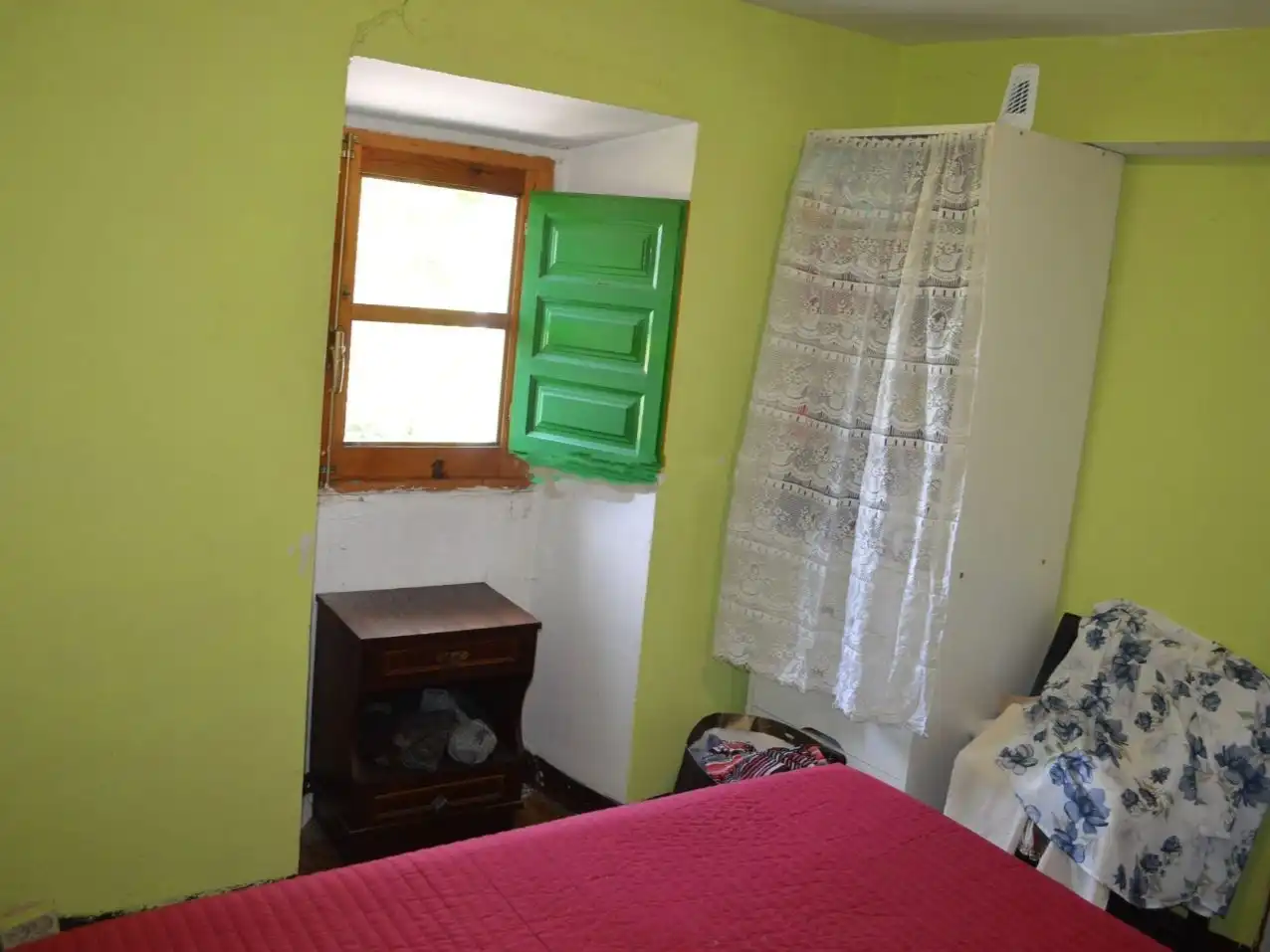 Dormitori de Casa o xalet en venda en Medina de Pomar amb Terrassa i Balcó