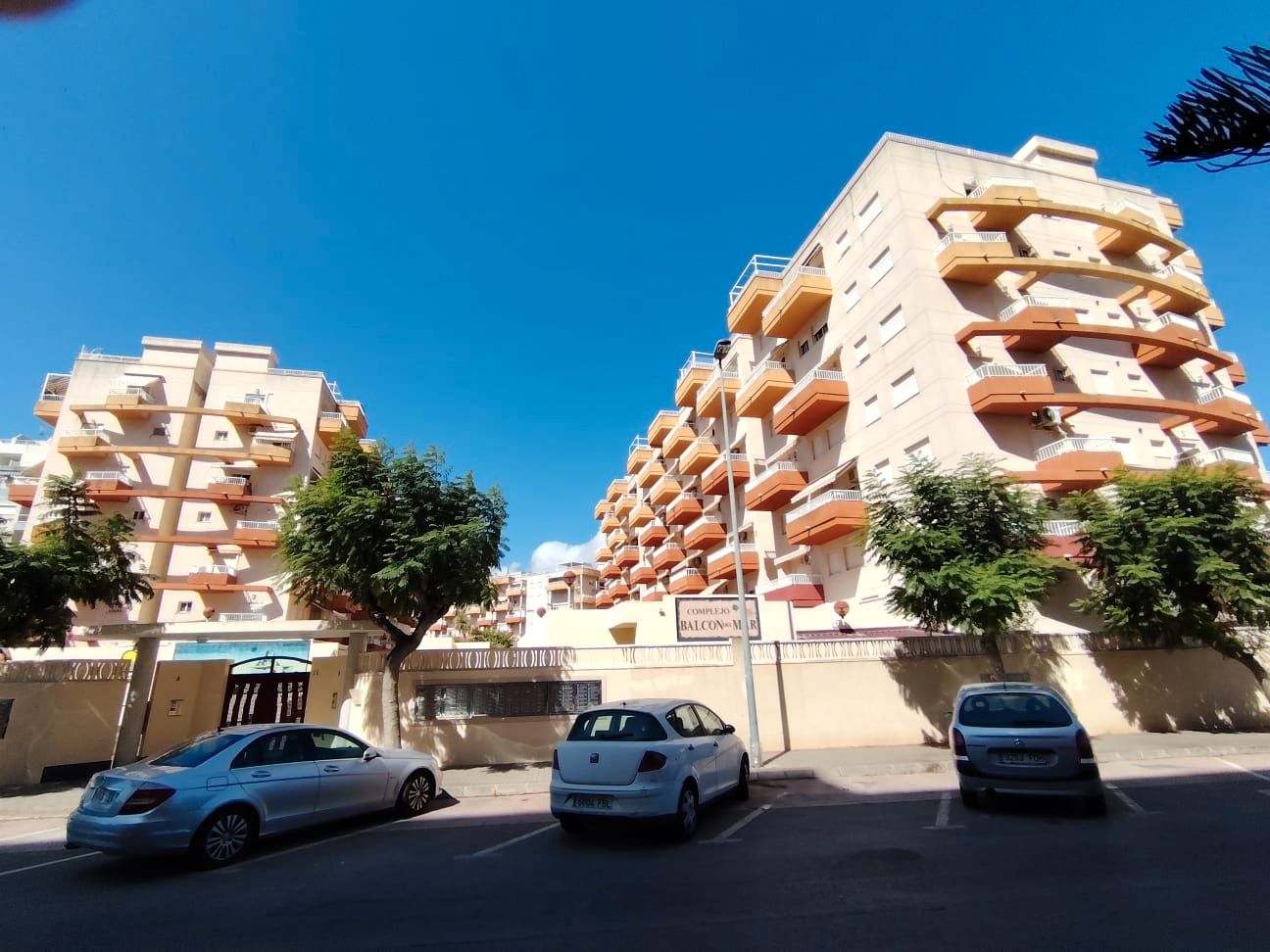 Vista exterior de Apartament en venda en Canet d'En Berenguer amb Aire condicionat, Terrassa i Moblat