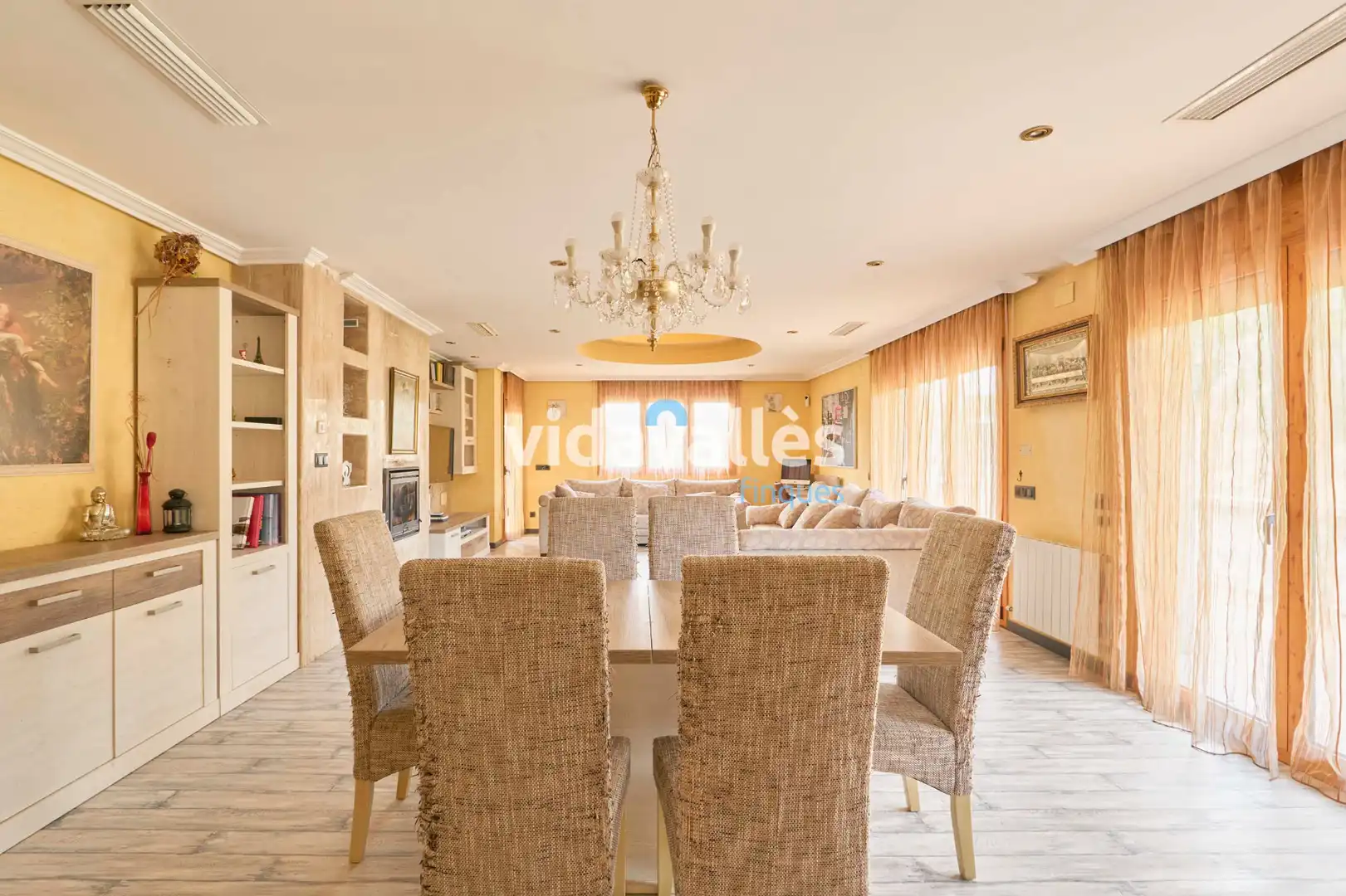 Comedor de Casa o chalet en venta en Sant Celoni con Aire acondicionado, Calefacción y Jardín privado