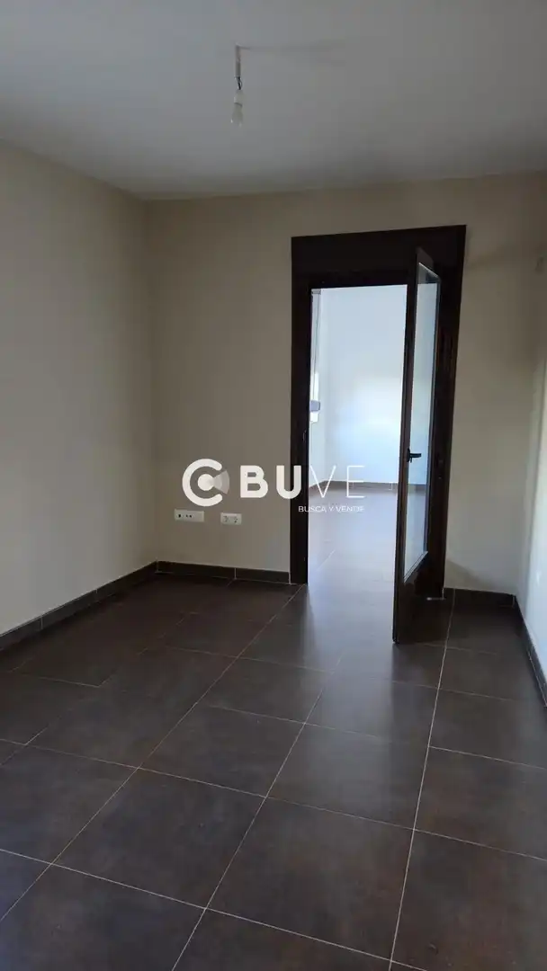 Piso en venta en N/A, Cebolla