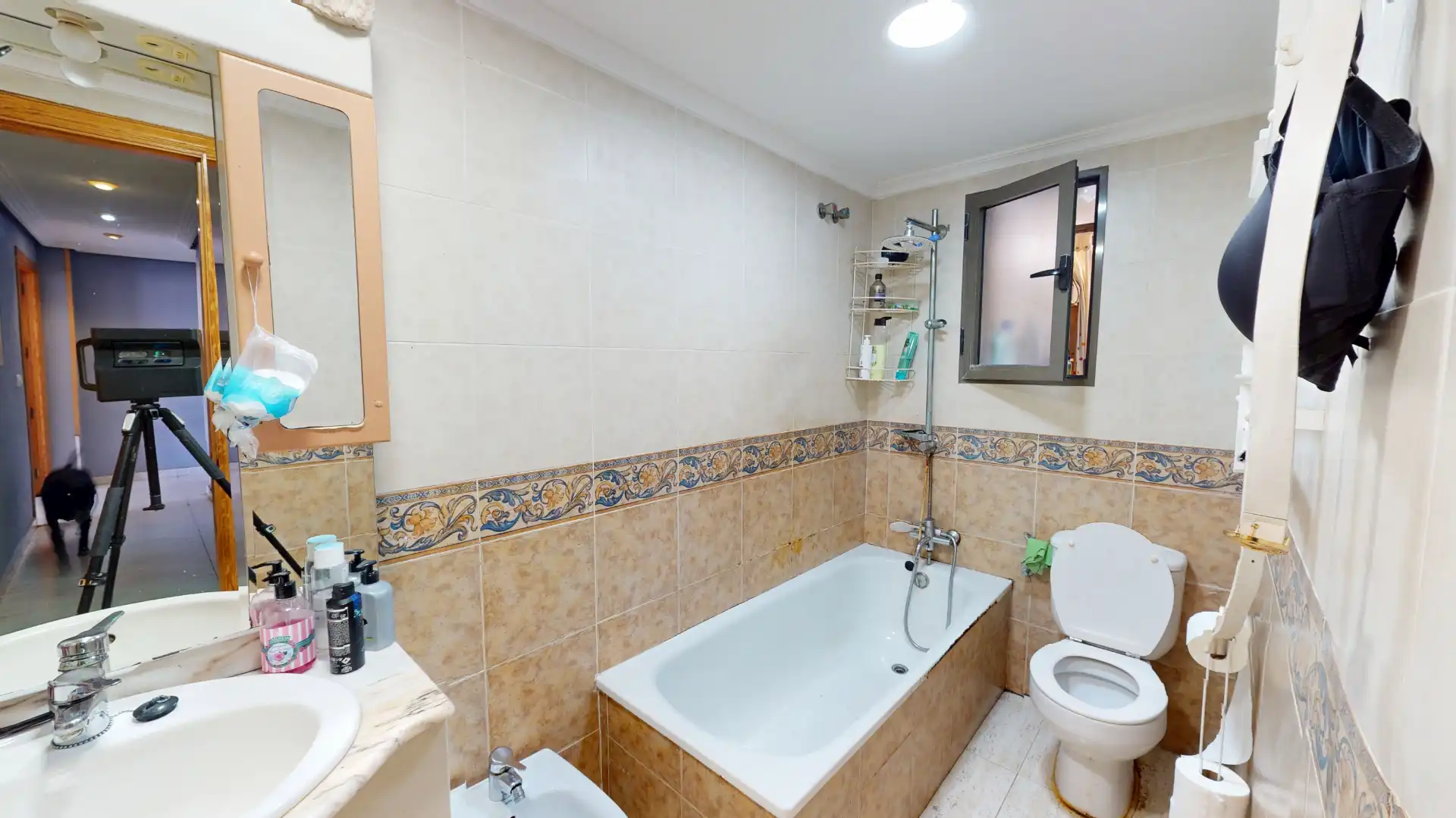 Bathroom of Flat for sale in El Campello  with Furnished, Oven and Washing machine